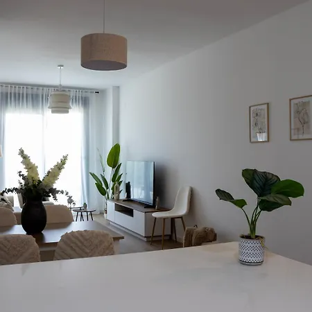Apartment New! Luxury 3br With Pool & Free Parking