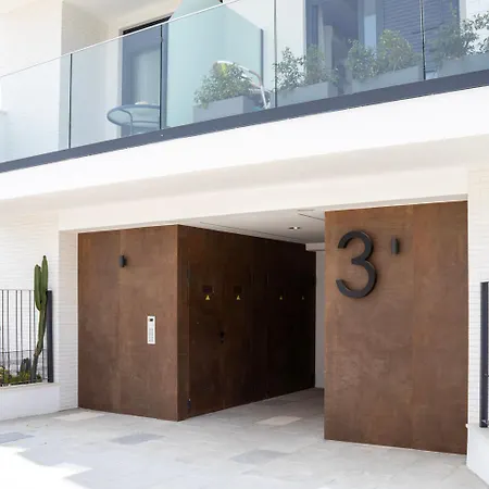 New! Luxury 3br With Pool & Free Parking Apartment