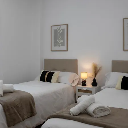 New! Luxury 3br With Pool & Free Parking Apartment