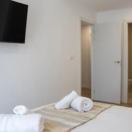 Apartment New! Luxury 3br With Pool & Free Parking
